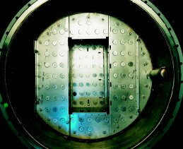 Valve trays